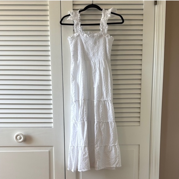 HILL HOUSE Ellie Dress in Swiss Dot size small EUC - Picture 2 of 3